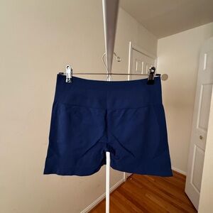 Stunny blue women workout scrunch shorts